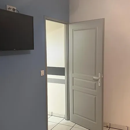 Otel Location Dans Maison Familiale !! *